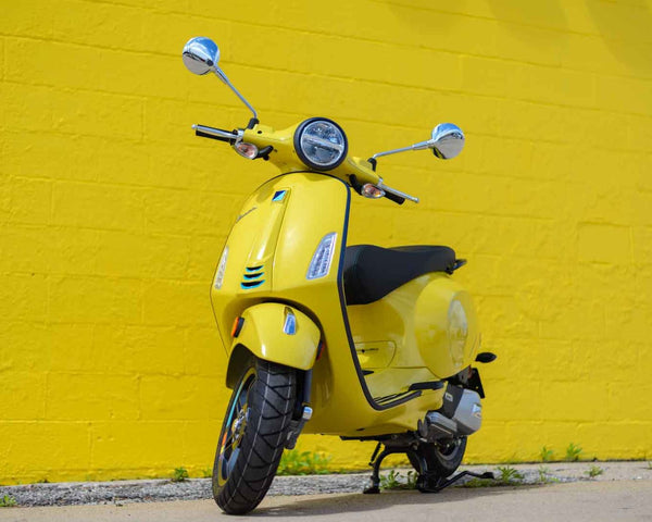 2024 Vespa Primavera 150 S Giallo (150cc)