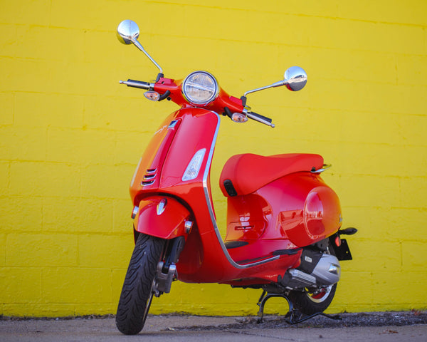 【ピアッジオ】Vespa Primavera シート　赤　レッド　125 150 Amazon | ピアッジオVespa Primavera シート 赤 レッド 125 150