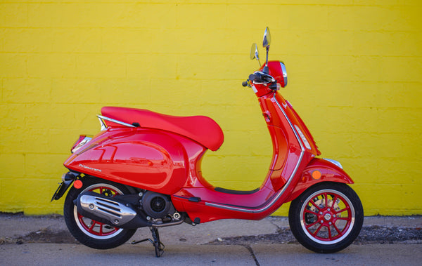 【ピアッジオ】Vespa Primavera シート　赤　レッド　125 150 Amazon | ピアッジオVespa Primavera シート 赤 レッド 125 150