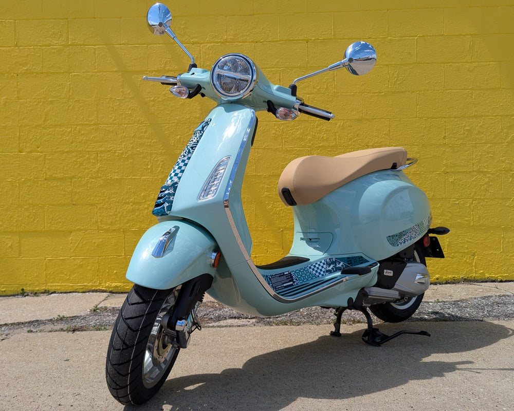 2025 Vespa Primavera 150 Batik (150cc)