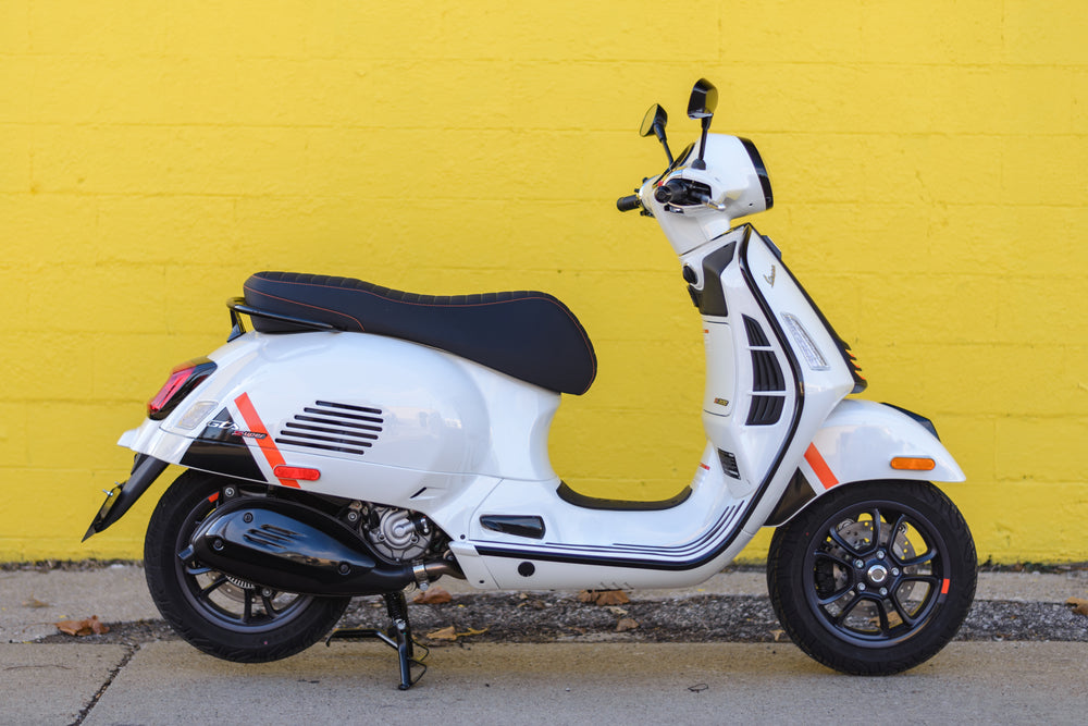 2024 Vespa GTS Super 300 Sport Bianco (300cc)