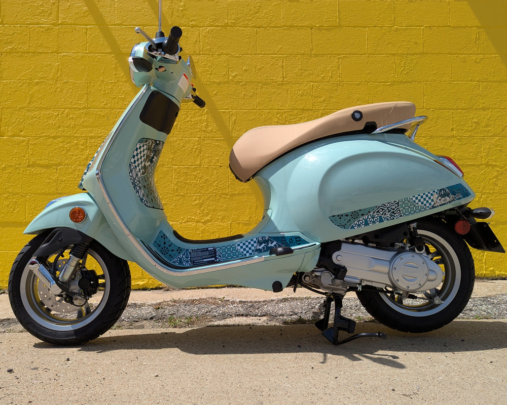 2025 Vespa Primavera 50 Batik (50cc)