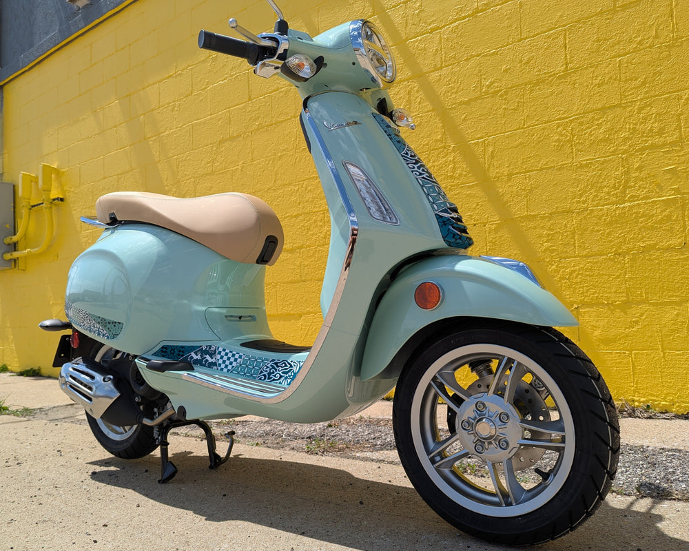 2025 Vespa Primavera 50 Batik (50cc)