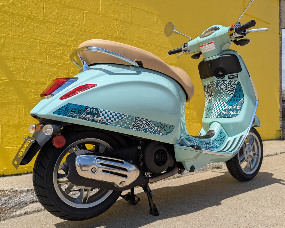 2025 Vespa Primavera 150 Batik (150cc)